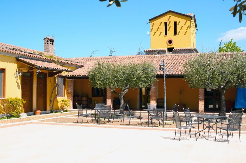 Agriturismo Macchiacupa Hotel Ariano Irpino Exterior photo